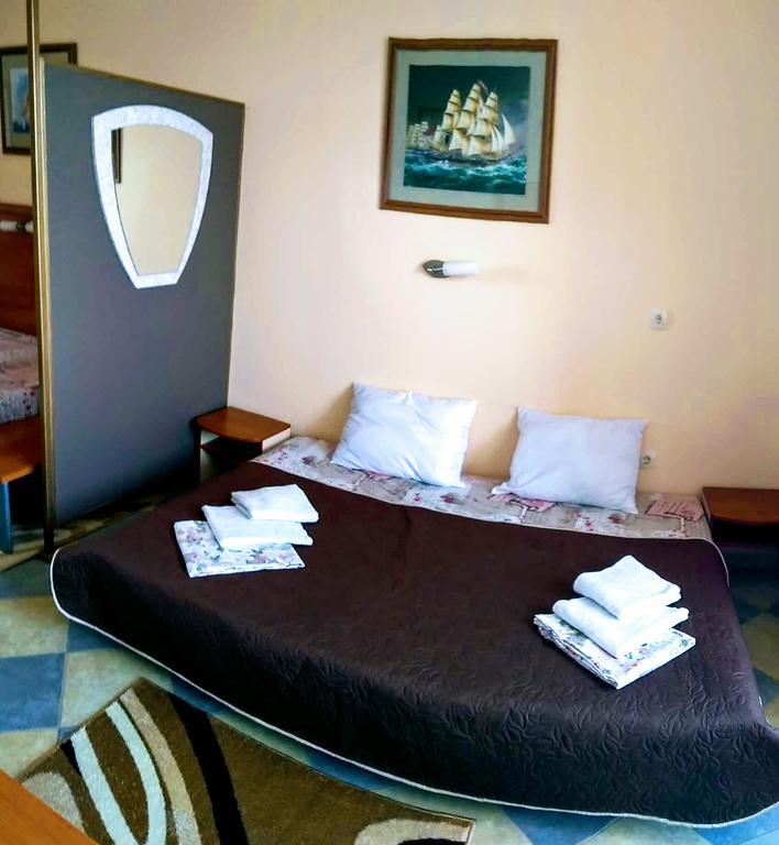 Hotel Golden Star Sozopol Bagian luar foto