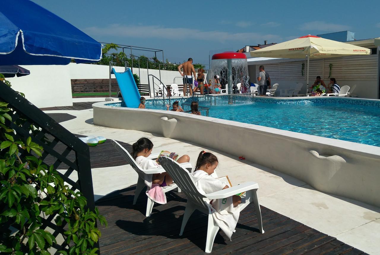 Hotel Golden Star Sozopol Bagian luar foto