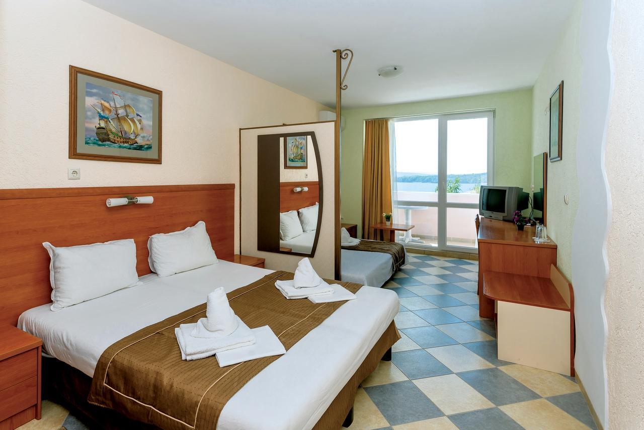 Hotel Golden Star Sozopol Bagian luar foto