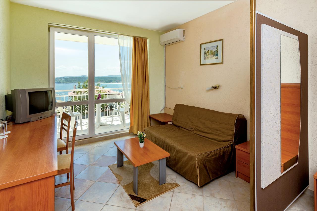 Hotel Golden Star Sozopol Bagian luar foto